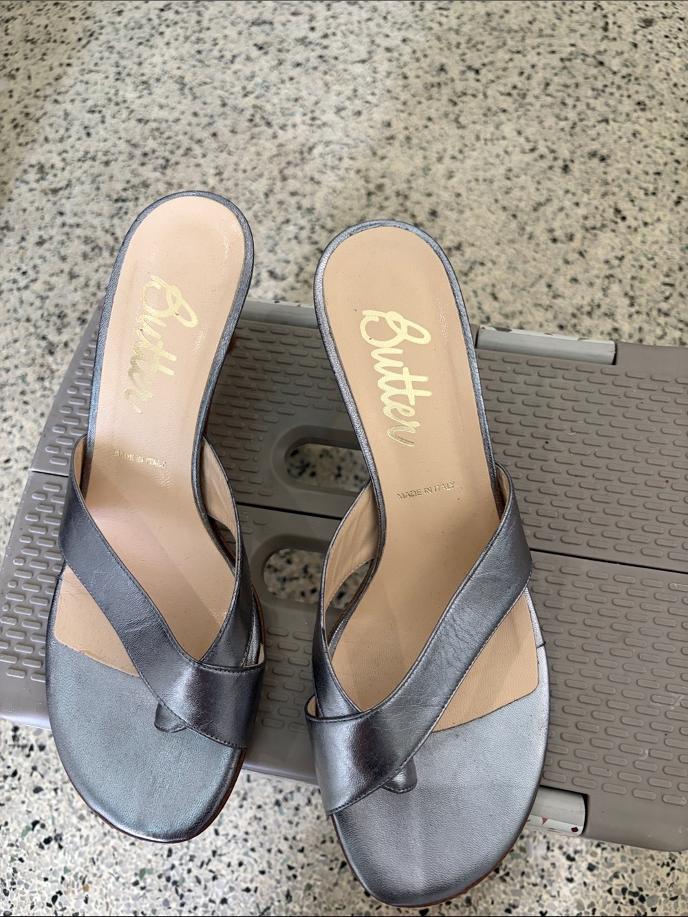 Butter Metallic Gray Cross-Strap Slide Sandals for Women kitten heels mules